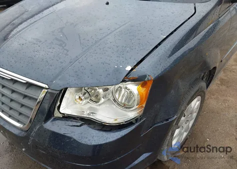 2008 Chrysler Town & Country Lx from USA, damaged, VIN 2A8HR44H78R818030